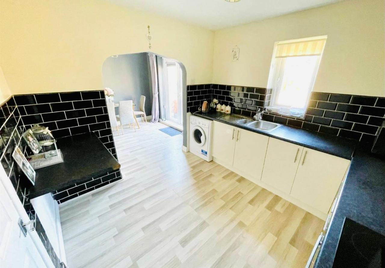 Lovely And Affordable House Closer To The Sea Hartlepool Ngoại thất bức ảnh